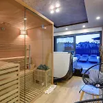 Orion - Private Heated Pool, Sauna & Jacuzzi * Rovinj