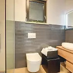 Villa Orion - Private Heated Pool, Sauna & Jacuzzi *