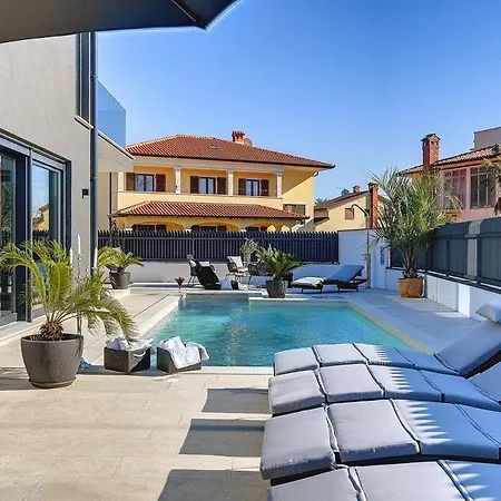 Orion - Private Heated Pool, Sauna & Jacuzzi Rovinj