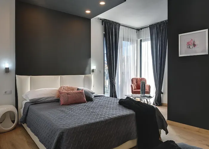 Orion - Private Heated Pool, Sauna & Jacuzzi 빌라