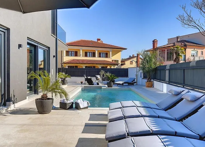 Βίλα Orion - Private Heated Pool, Sauna & Jacuzzi Ρόβινι