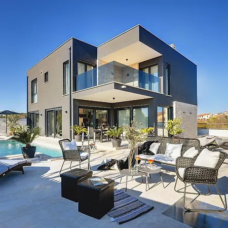 וילה Orion - Private Heated Pool, Sauna & Jacuzzi