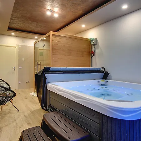 וילה Orion - Private Heated Pool, Sauna & Jacuzzi *